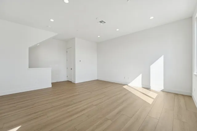 $1,174,961 | 1933 Grand Street, Alameda, CA 94501