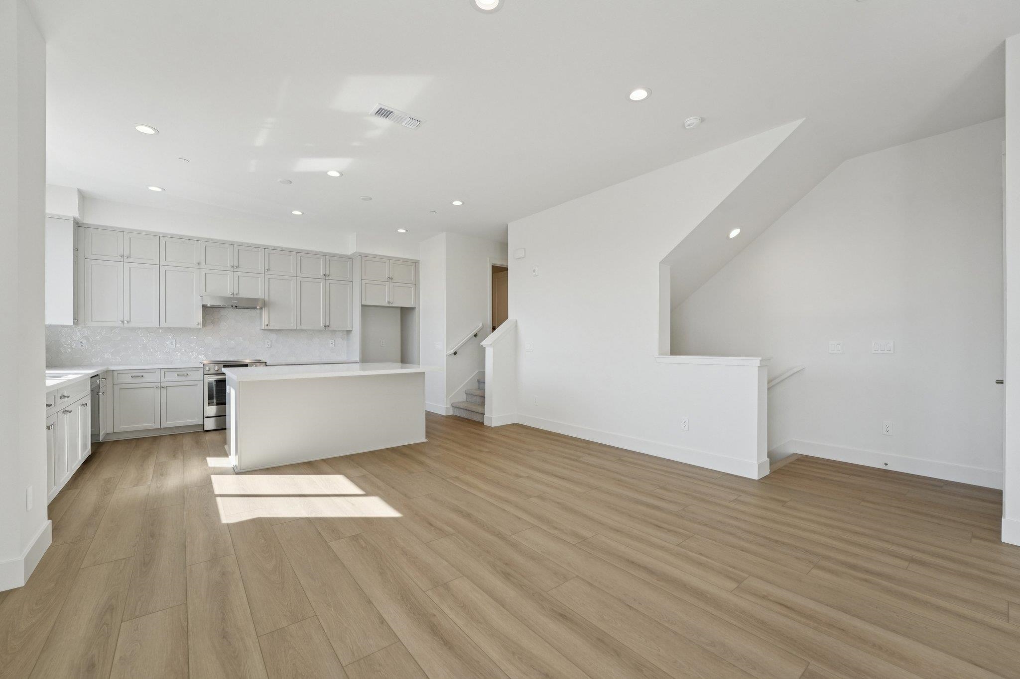 1933 Grand Street Alameda, CA 94501 - Photo 14 of 50