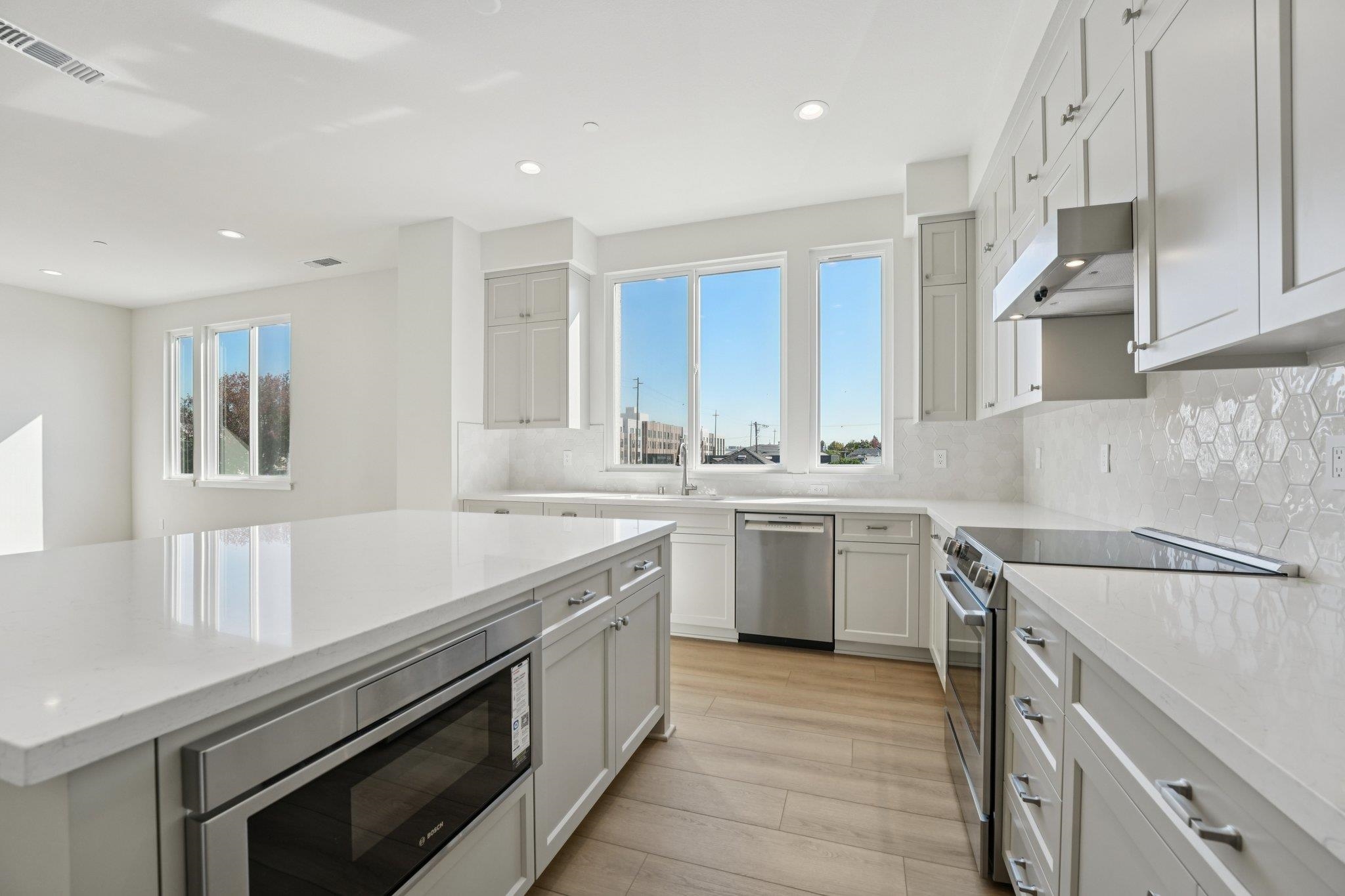 1933 Grand Street Alameda, CA 94501 - Photo 26 of 50