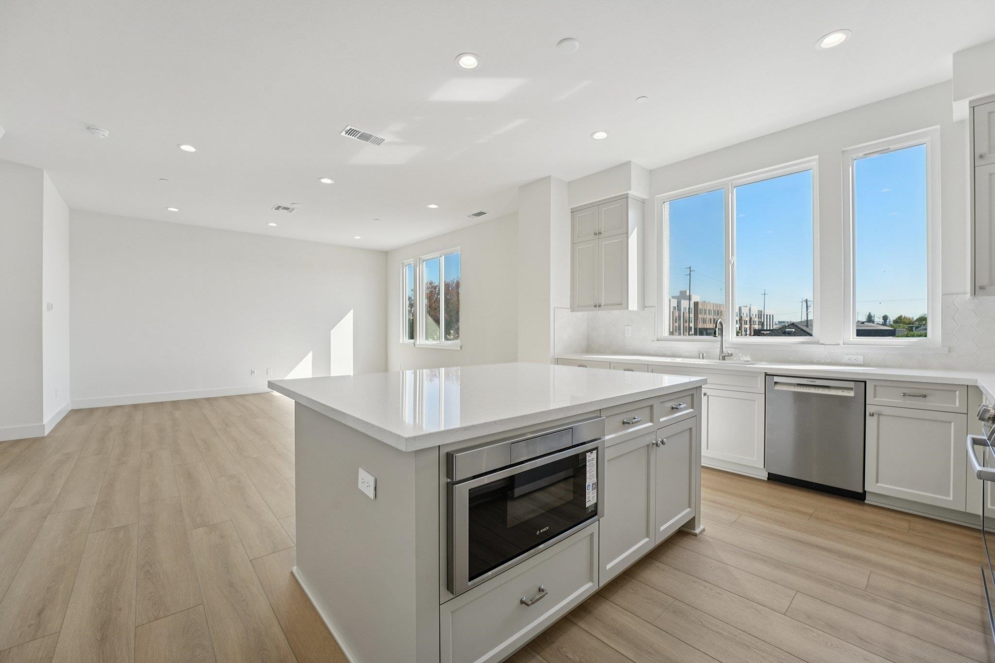 1933 Grand Street Alameda, CA 94501 - Photo 27 of 50