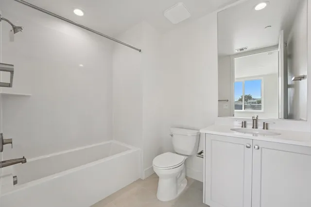 $1,174,961 | 1933 Grand Street, Alameda, CA 94501