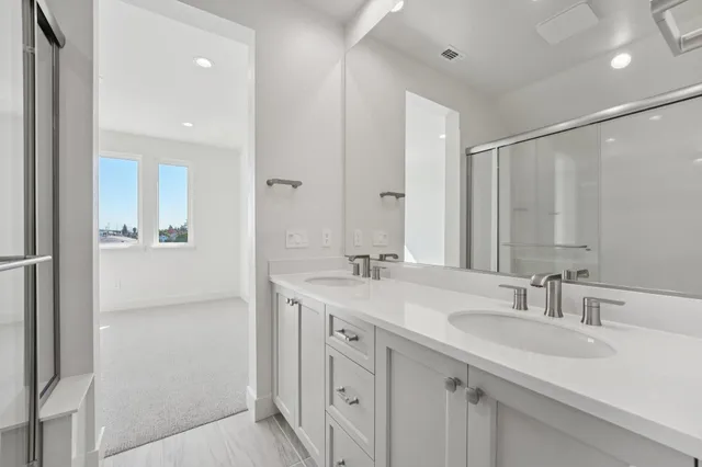 $1,174,961 | 1933 Grand Street, Alameda, CA 94501