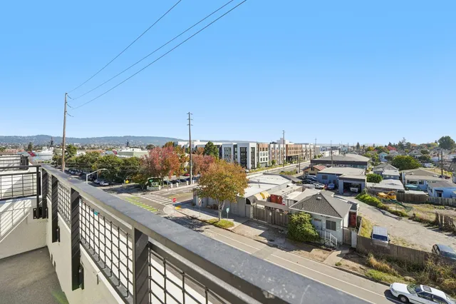 $1,174,961 | 1933 Grand Street, Alameda, CA 94501