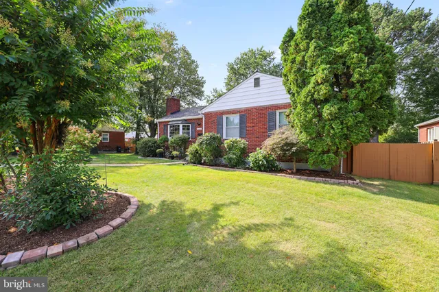 $4,000 | 10802 Blossom Lane, Silver Spring, MD 20903