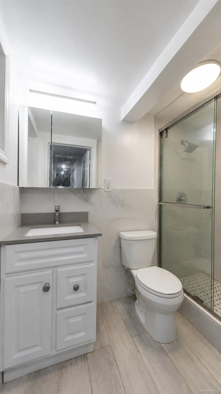 85-40 79th Street Queens, NY 11421 - Photo 19 of 31