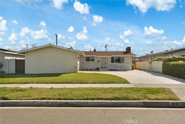 $1,150,000 | 2022 West Spruce Avenue, Orange, CA 92868