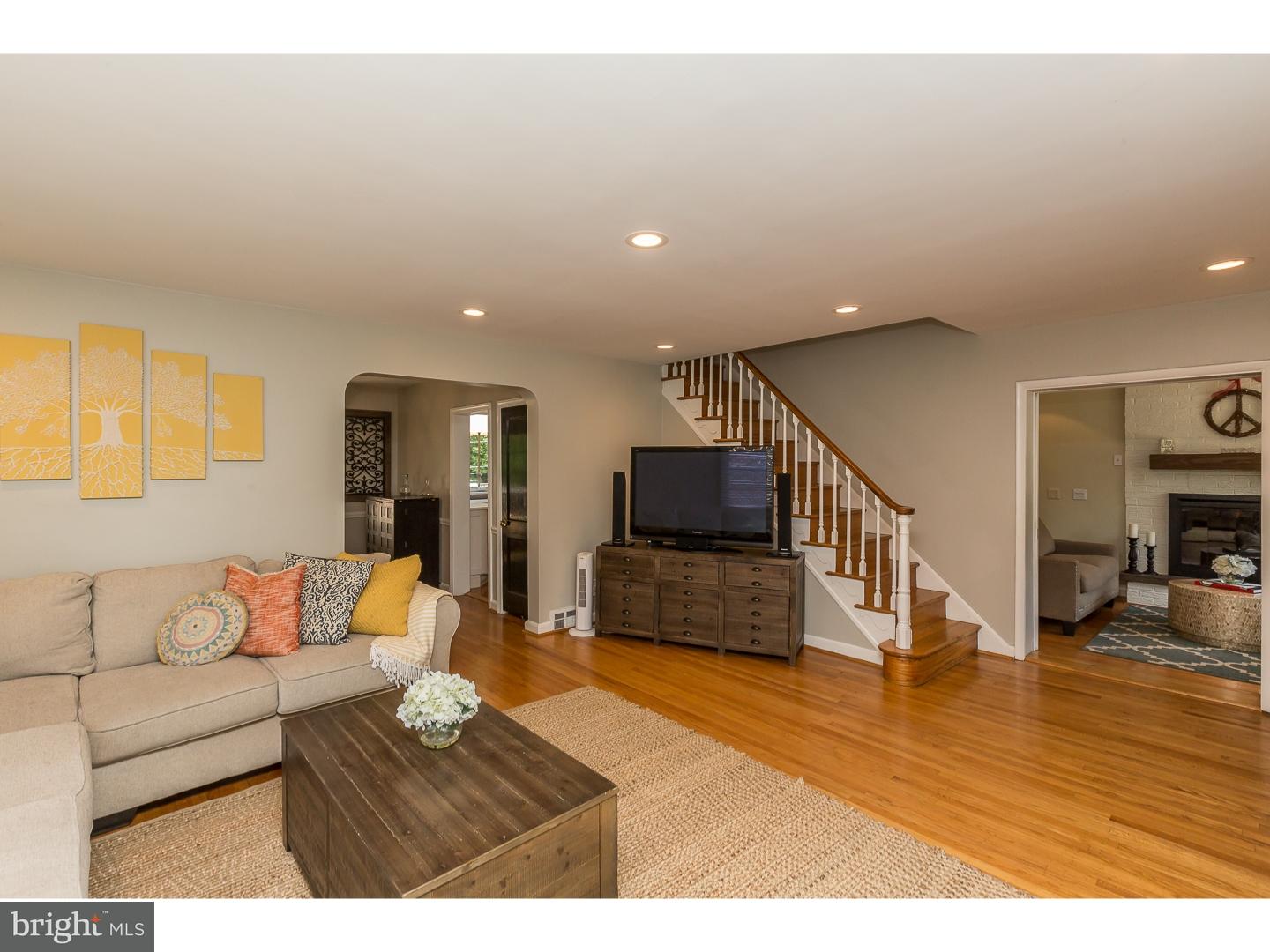 1711 Green Valley Road Havertown, PA 19083 - Photo 5 of 25