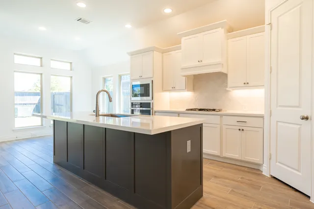 $3,500 | 28503 Damon Crk Lane, Fulshear, TX 77441