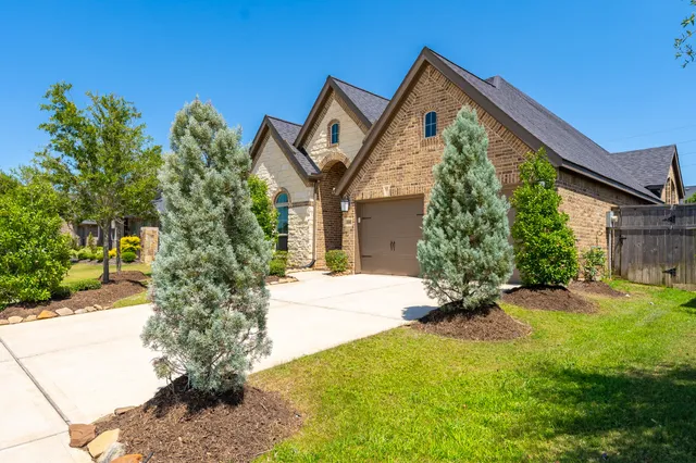 $3,500 | 28503 Damon Crk Lane, Fulshear, TX 77441