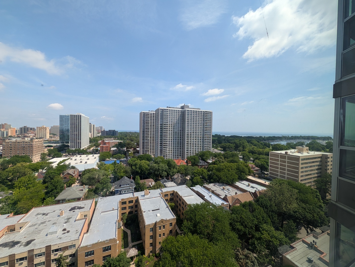 720 West Gordon Terrace, Unit 19F Chicago, IL 60613 - Photo 6 of 22