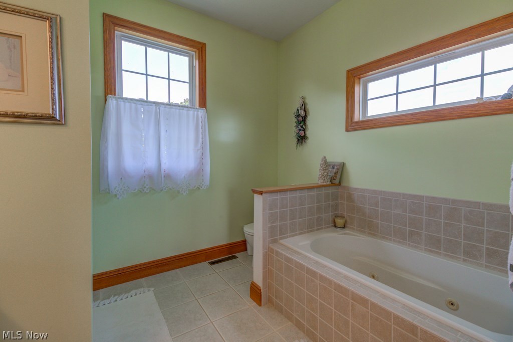 27590 Weaver Road East Rochester, OH 44625 - Photo 19 of 26 Master Bathroom, 2nd Floor