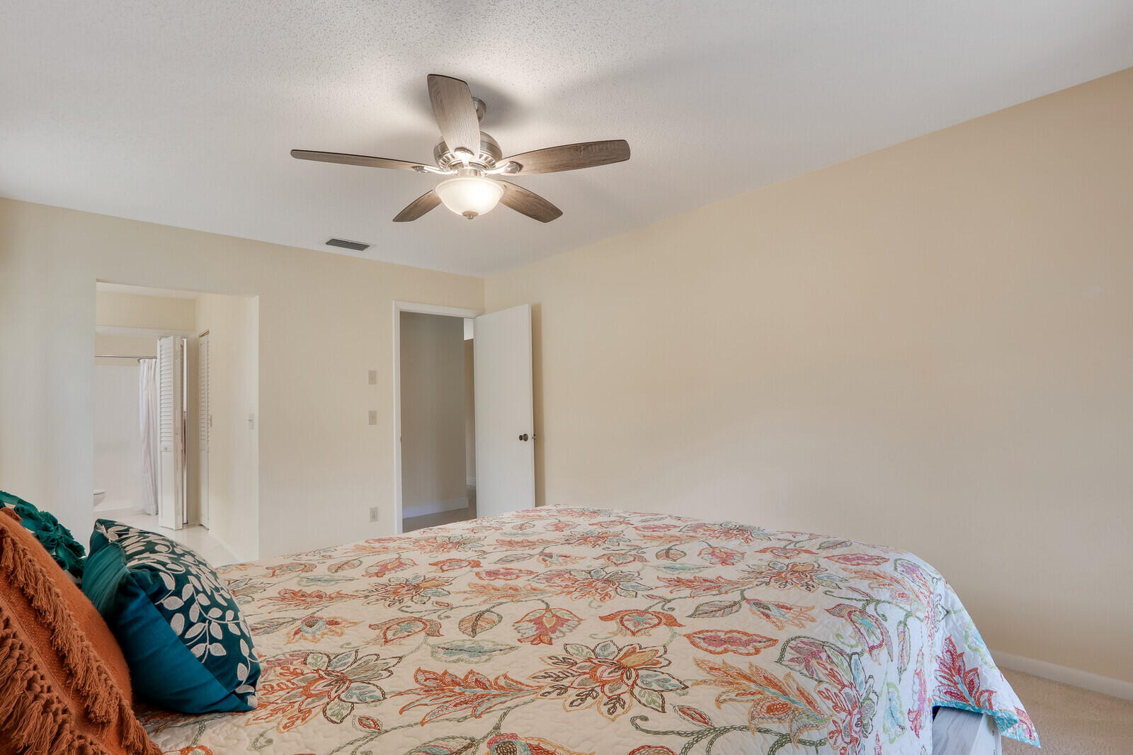 202 Pinecrest Circle, Unit F Jupiter, FL 33458 - Photo 14 of 22 17_Image_17_mls