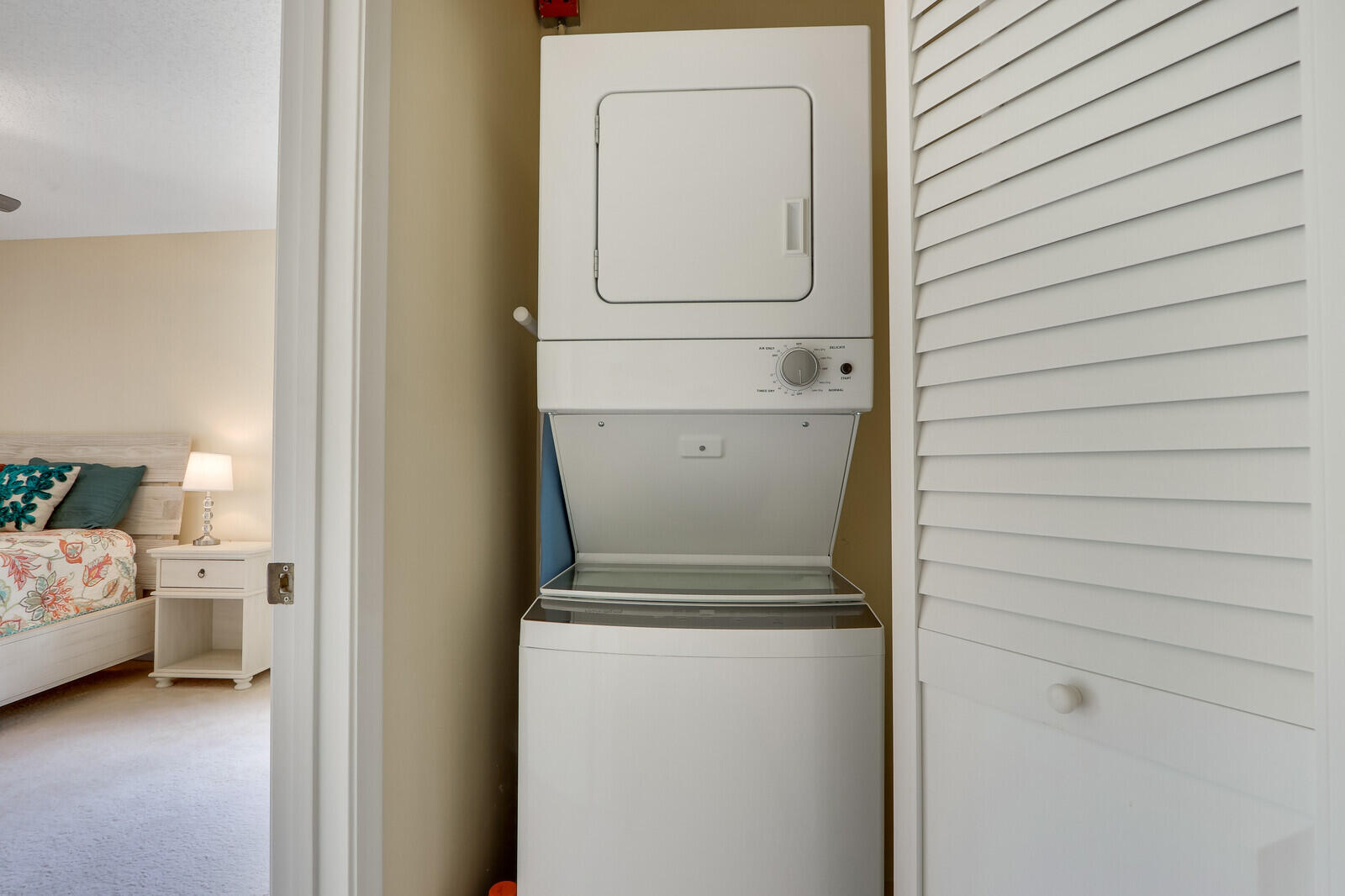 202 Pinecrest Circle, Unit F Jupiter, FL 33458 - Photo 19 of 22 22_Image_22_mls