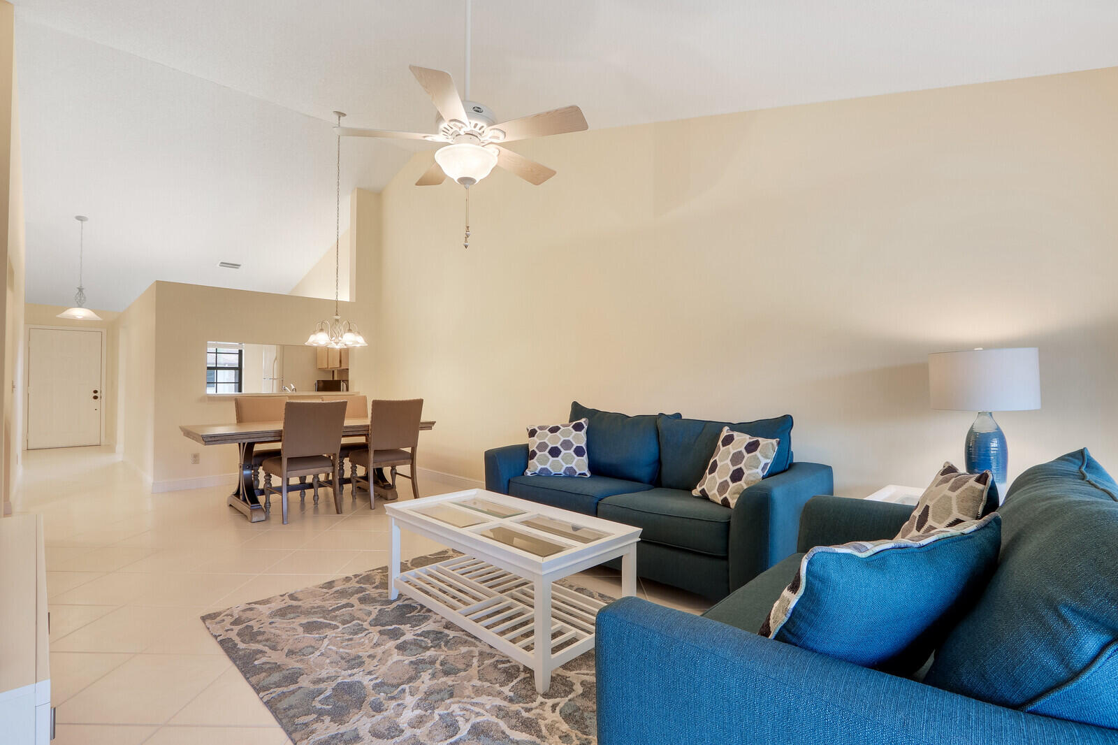 202 Pinecrest Circle, Unit F Jupiter, FL 33458 - Photo 7 of 22 08_Image_8_mls