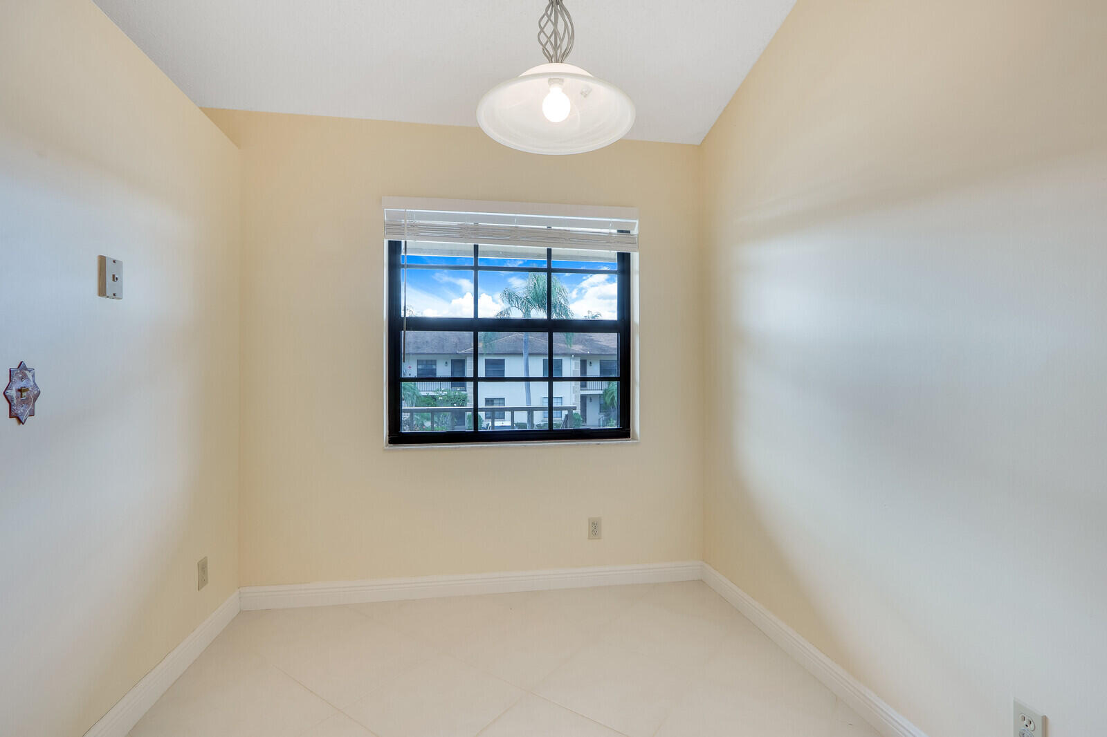202 Pinecrest Circle, Unit F Jupiter, FL 33458 - Photo 10 of 22 13_Image_13_mls