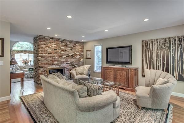 124 Hayden Road Groton, MA 01450 - Photo 6 of 30