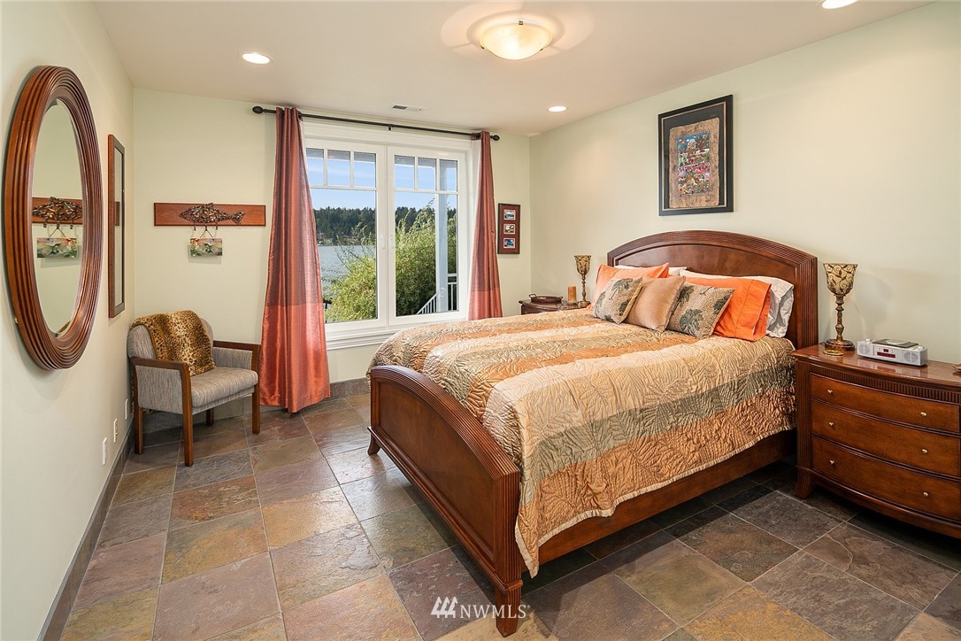 6437 Ripley Ln S East Renton, WA 98056 - Photo 19 of 25
