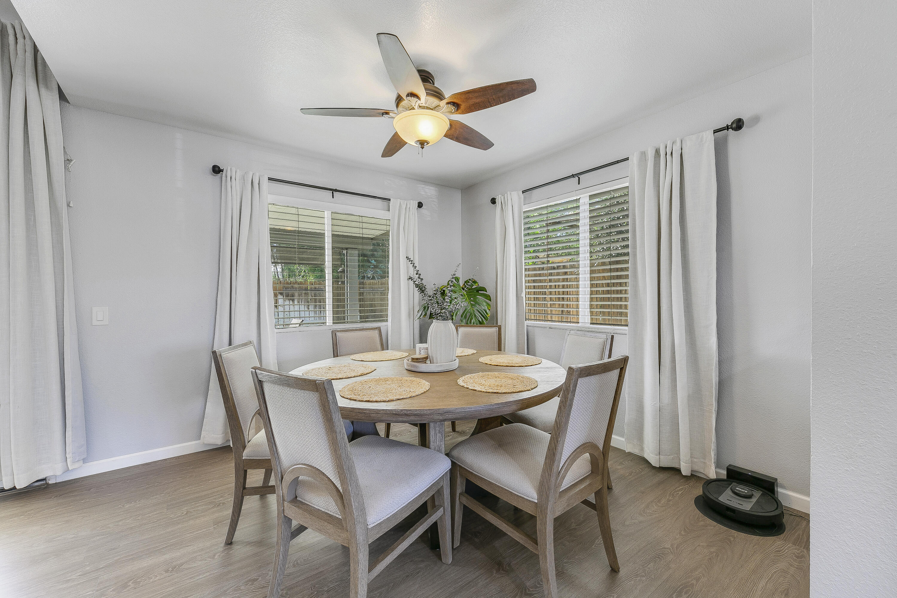 45587 Indian River Road Indio, CA 92201 - Photo 12 of 67 38 DINING FULL