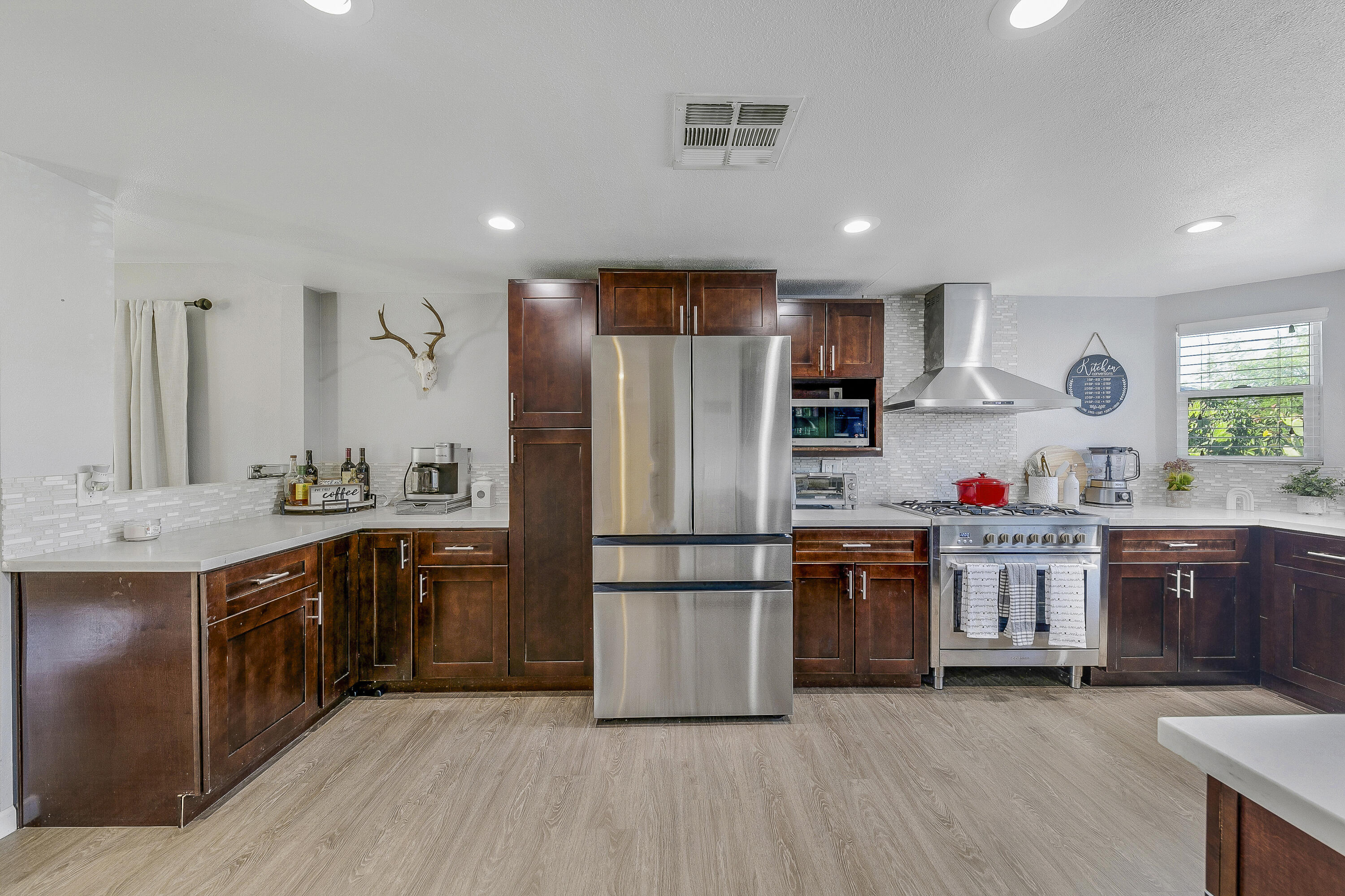 45587 Indian River Road Indio, CA 92201 - Photo 14 of 67 40 KITCHEN FULL