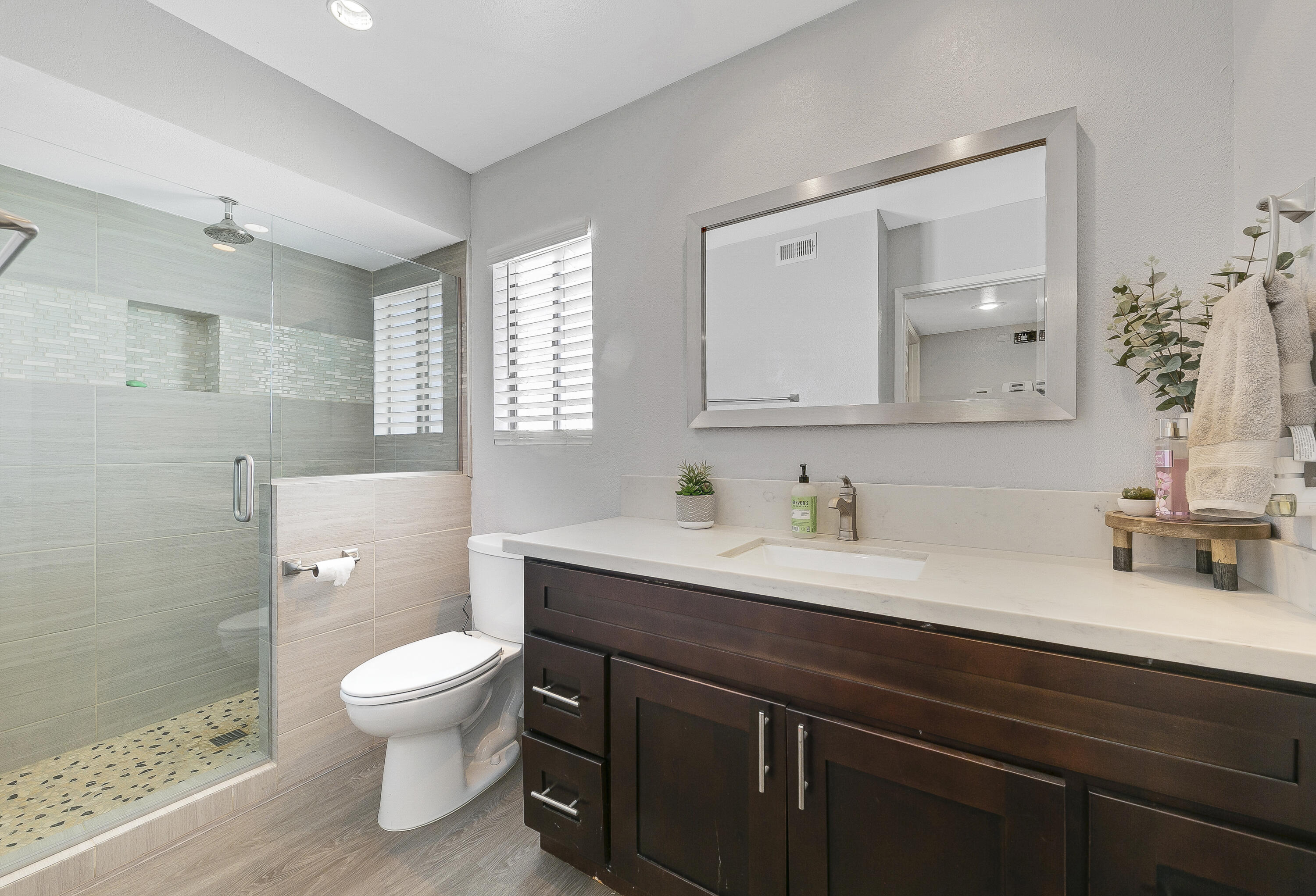 45587 Indian River Road Indio, CA 92201 - Photo 19 of 67 45 BATHROOM FULL