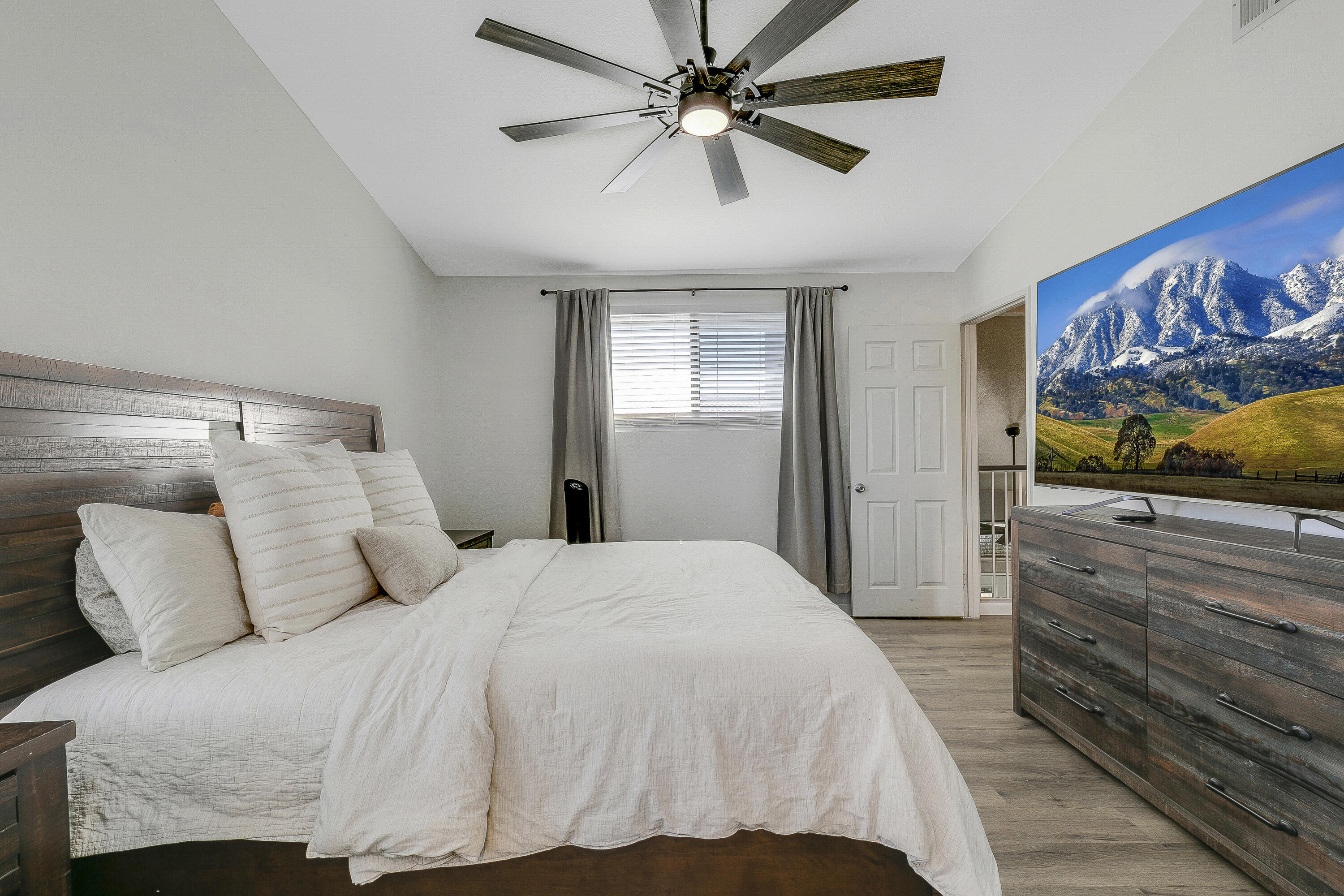 45587 Indian River Road Indio, CA 92201 - Photo 28 of 67 54 MASTER BED FULL