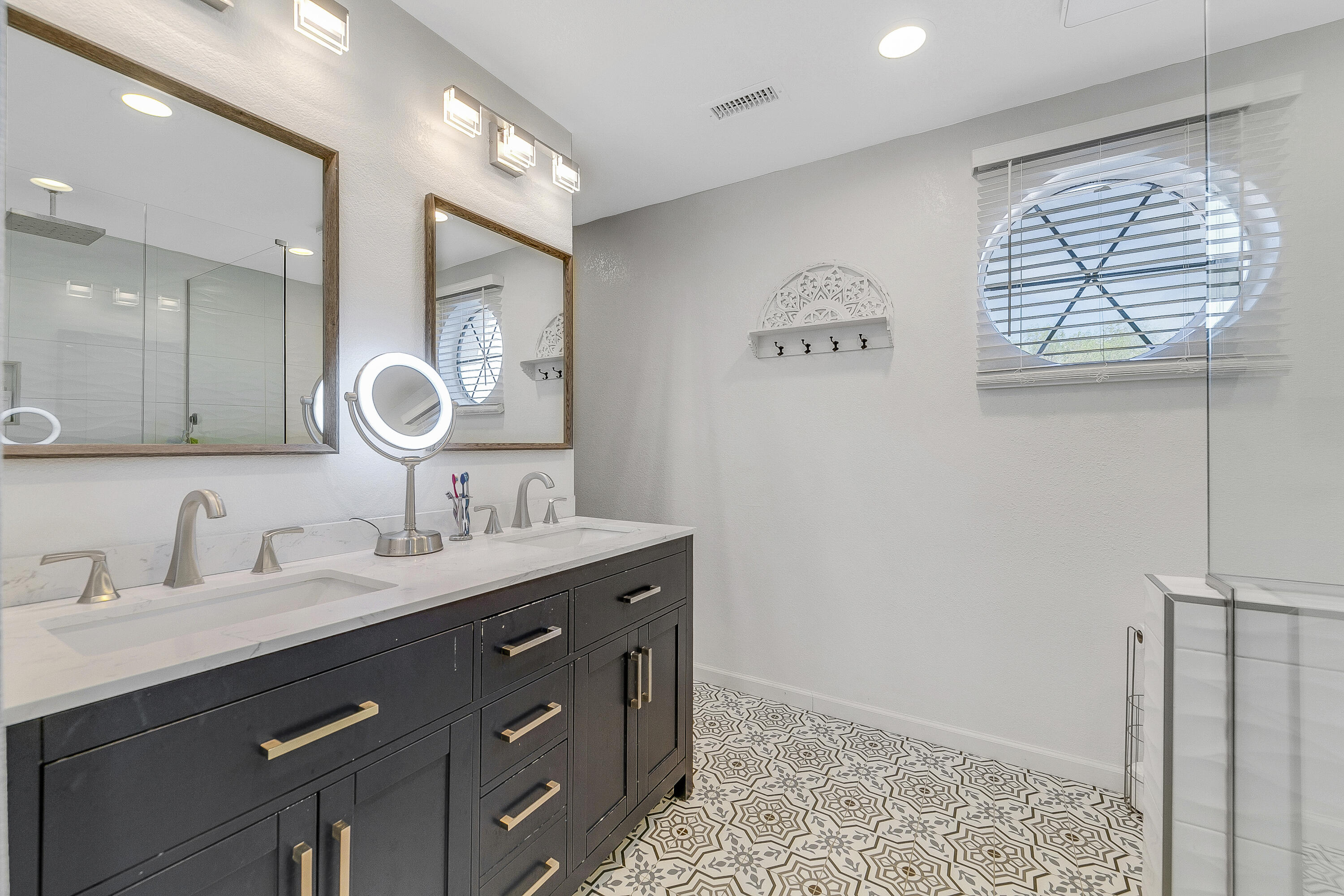 45587 Indian River Road Indio, CA 92201 - Photo 29 of 67 55 MASTER BATH FULL