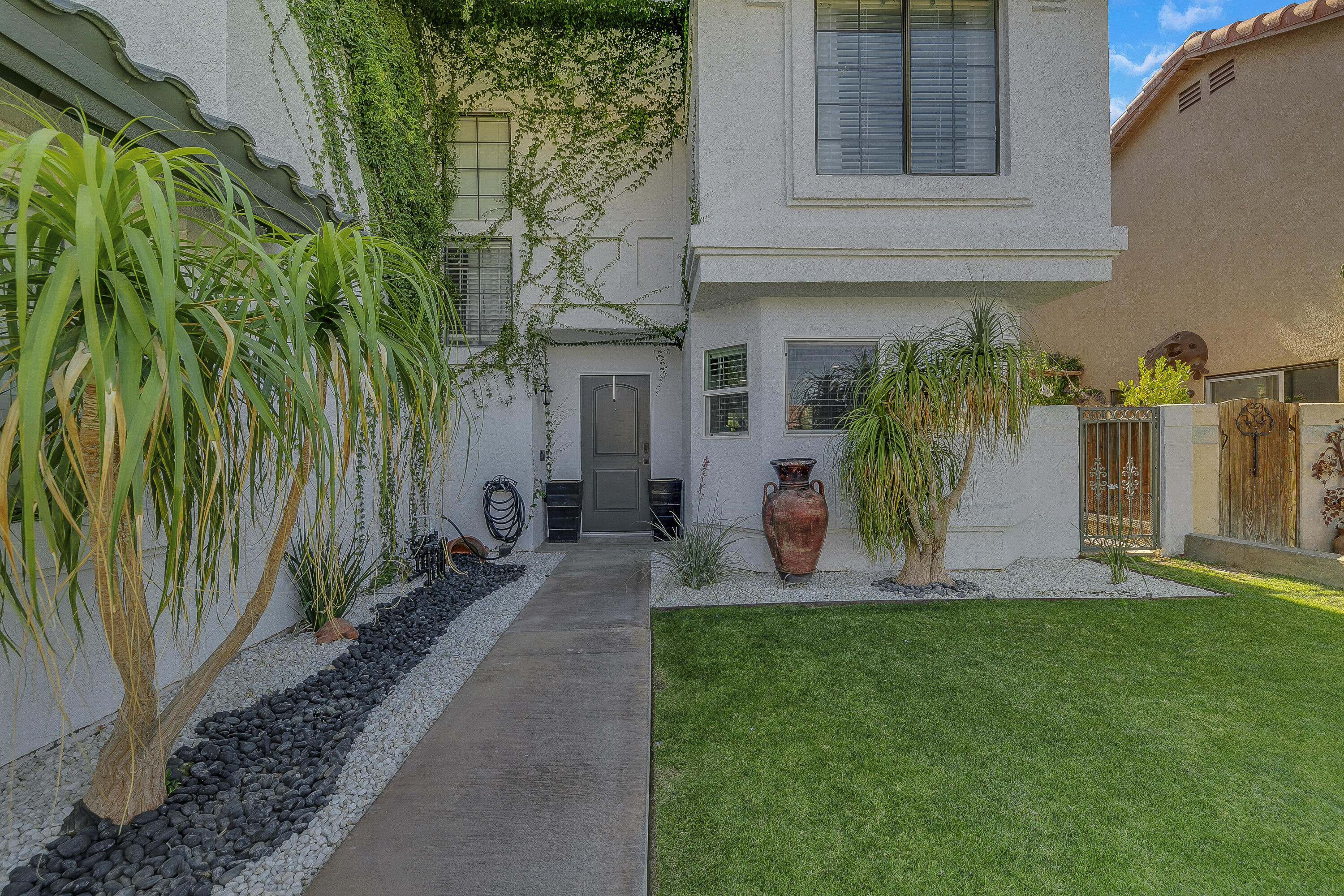 45587 Indian River Road Indio, CA 92201 - Photo 5 of 67 31 ENTRY FULL