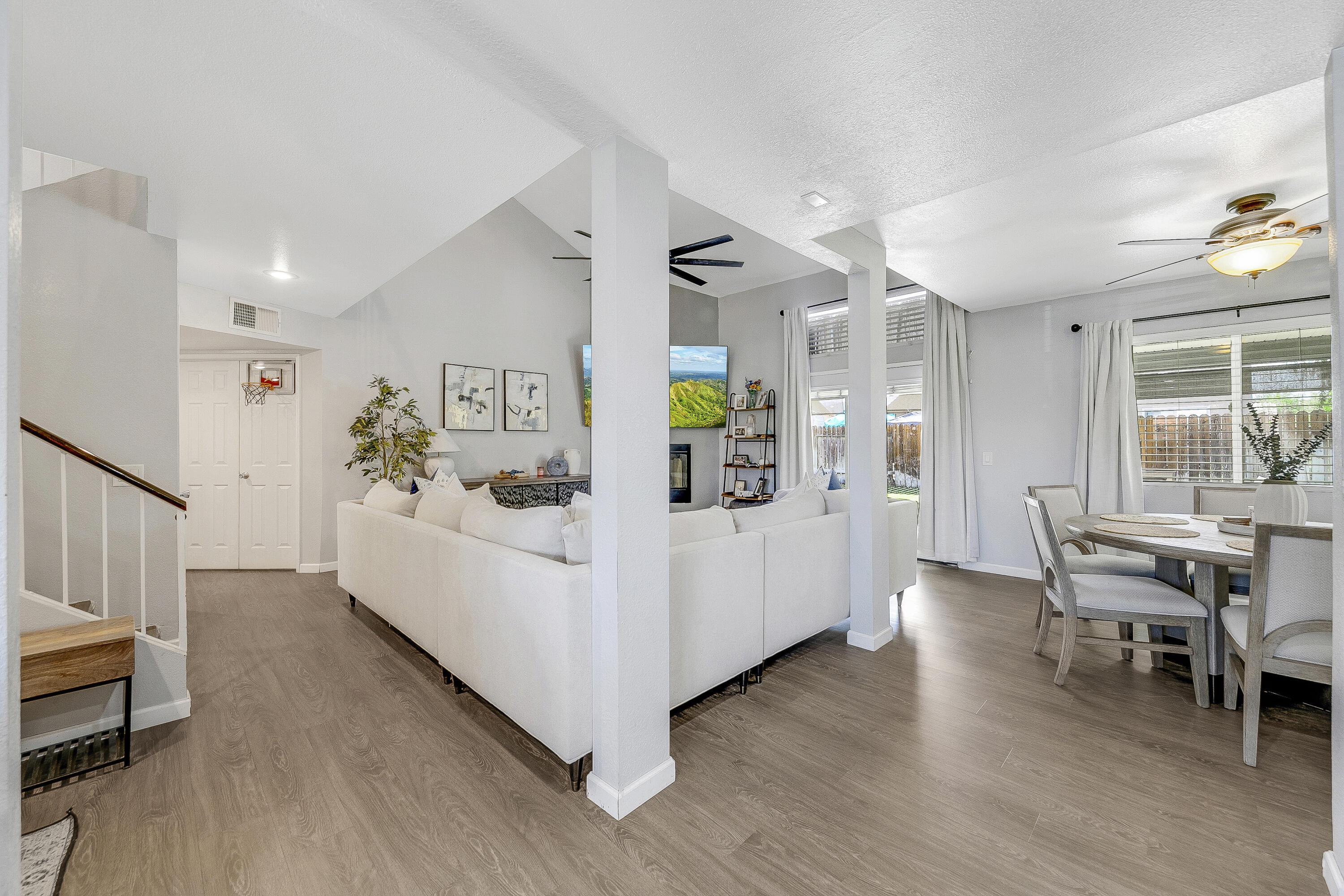 45587 Indian River Road Indio, CA 92201 - Photo 7 of 67 33 LIVING FULL