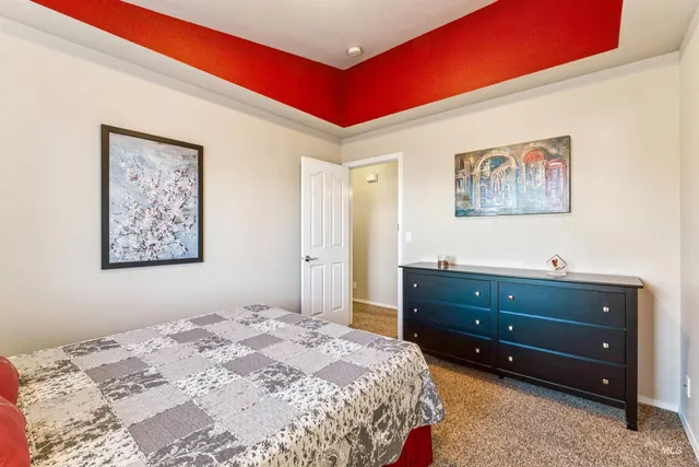 $479,999 | 1050 East Cougar Creek Court, Meridian, ID 83646