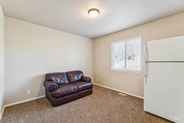 $479,999 | 1050 East Cougar Creek Court, Meridian, ID 83646