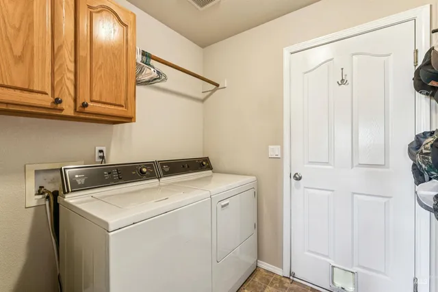 $479,999 | 1050 East Cougar Creek Court, Meridian, ID 83646