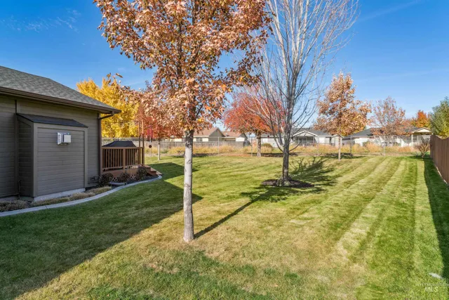 $479,999 | 1050 East Cougar Creek Court, Meridian, ID 83646