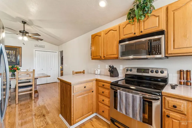 $479,999 | 1050 East Cougar Creek Court, Meridian, ID 83646