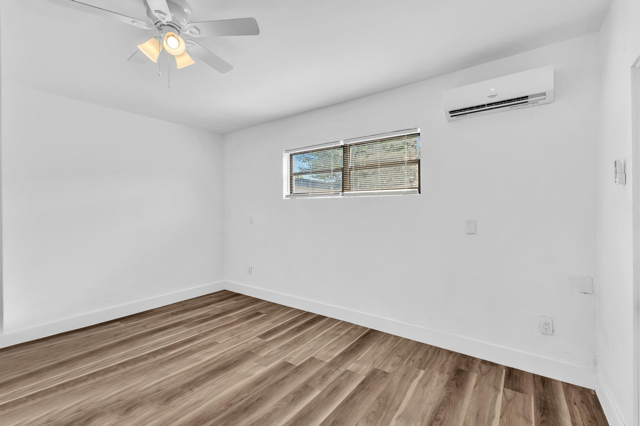 5361 Flagler Street Hollywood, FL 33021 - Photo 15 of 34 Photo 15