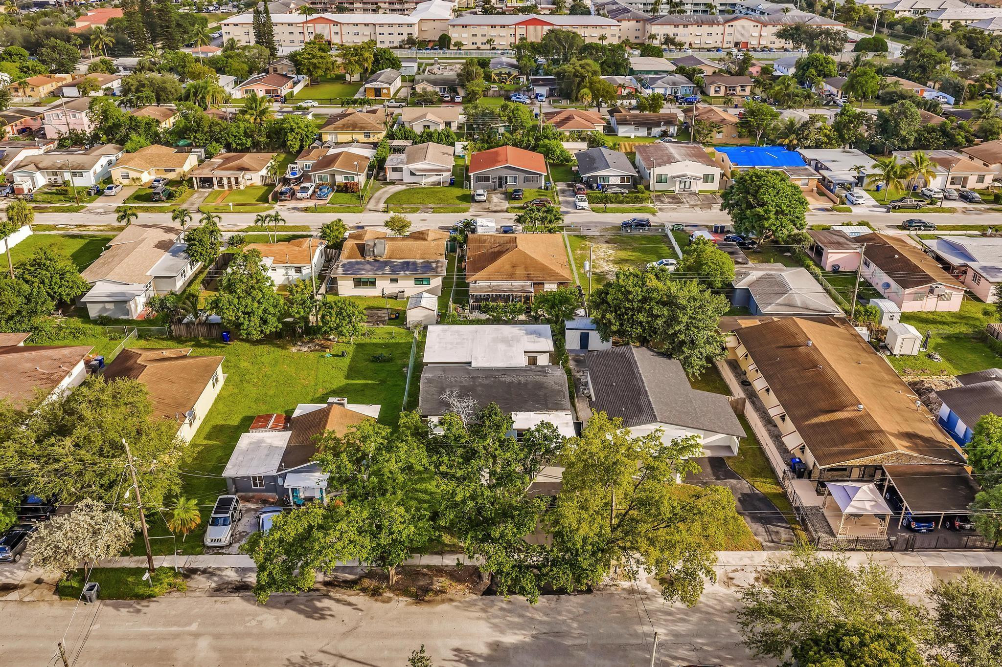 5361 Flagler Street Hollywood, FL 33021 - Photo 26 of 34 Photo 26