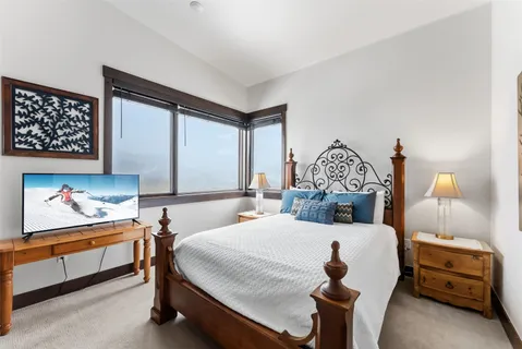 $1,975,000 | 53 Hargrove Way, Silverthorne, CO 80498