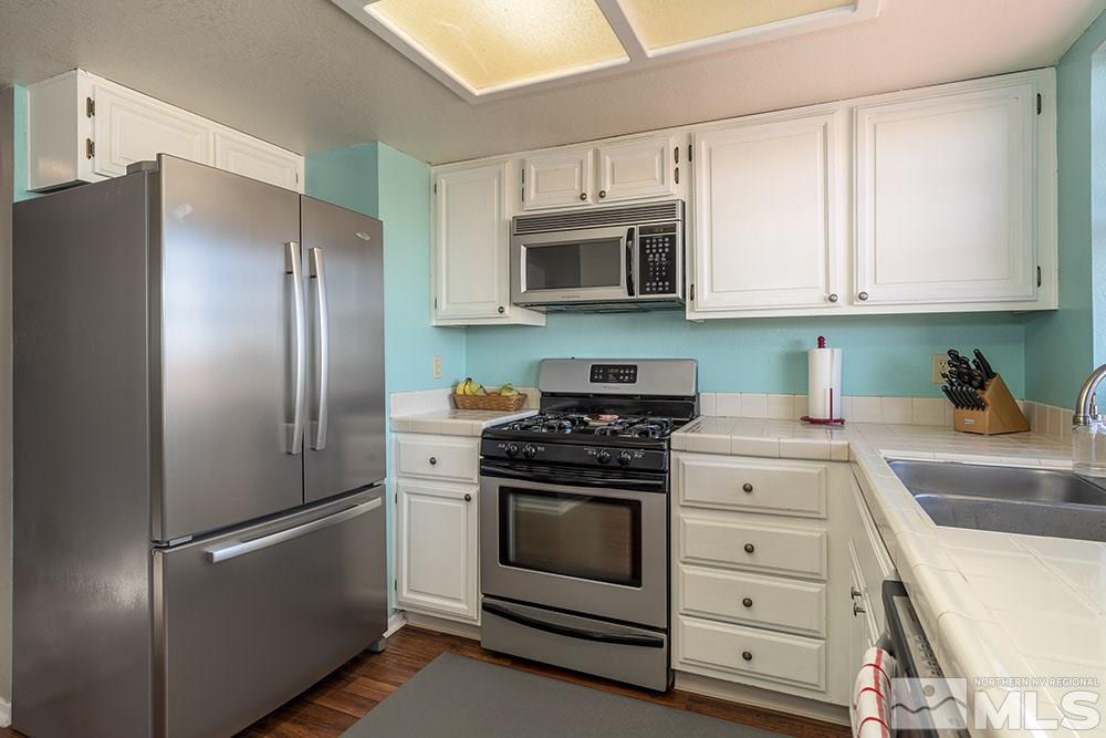3428 Ridgecrest Court Reno, NV 89512 - Photo 7 of 19 Photo 7