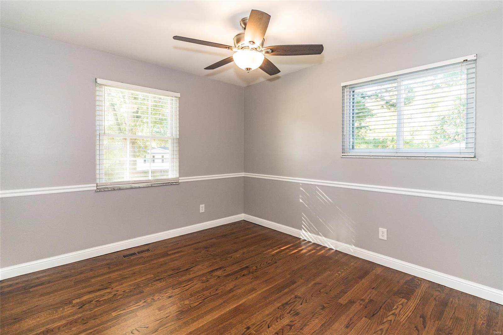 123 Oakside Lane Kirkwood, MO 63122 - Photo 10 of 27