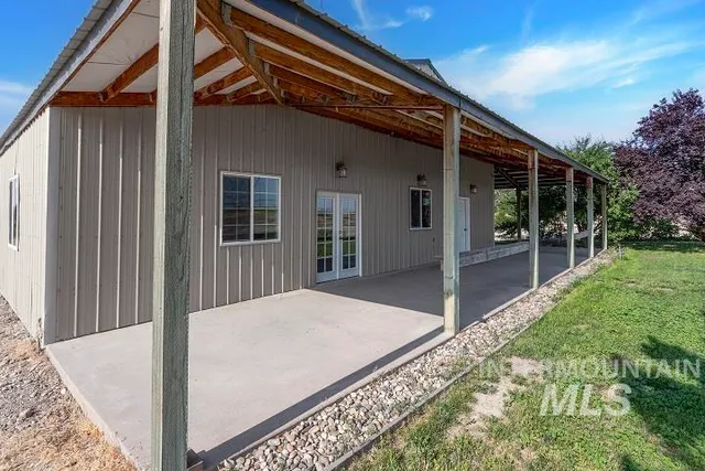 $675,000 | 5720 Southeast 3rd Avenue, New Plymouth, ID 83655