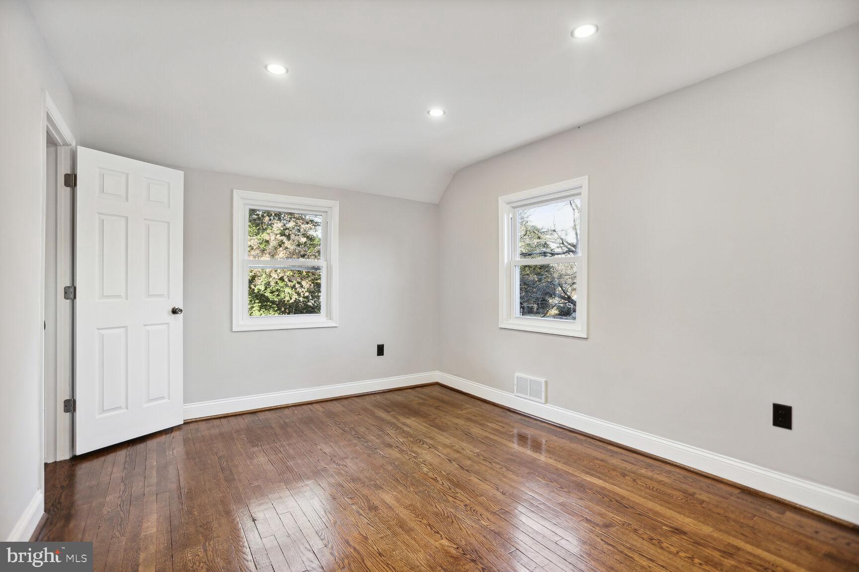 110 Hamilton Avenue Silver Spring, MD 20901 - Photo 8 of 15 Bedroom