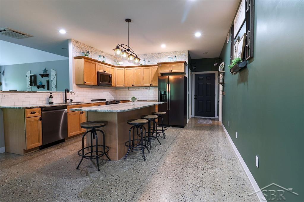 319 East Dopp Road Midland, MI 48640 - Photo 8 of 51