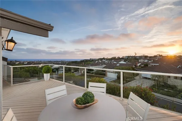 $3,595,000 | 15 Curl Drive, Corona del Mar, CA 92625