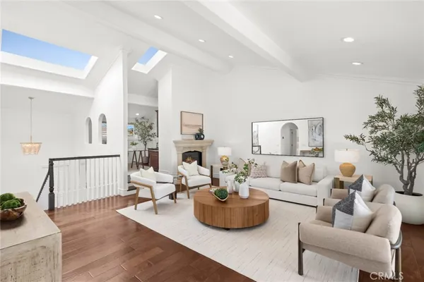 $3,595,000 | 15 Curl Drive, Corona del Mar, CA 92625