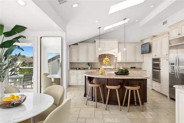 $3,595,000 | 15 Curl Drive, Corona del Mar, CA 92625