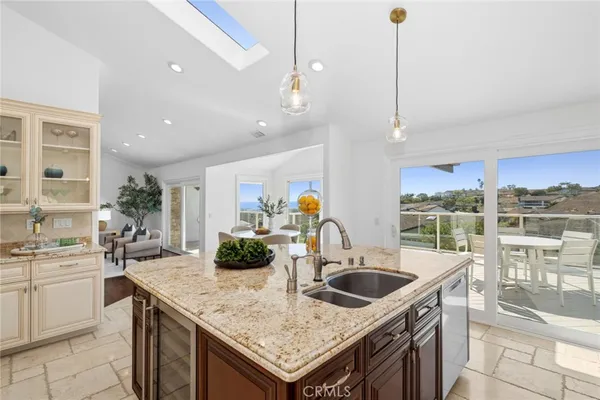 $3,595,000 | 15 Curl Drive, Corona del Mar, CA 92625