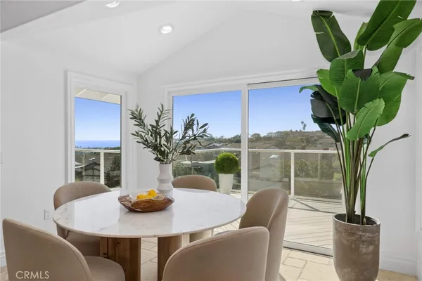 $3,595,000 | 15 Curl Drive, Corona del Mar, CA 92625