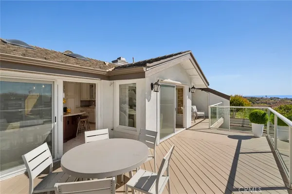 $3,595,000 | 15 Curl Drive, Corona del Mar, CA 92625