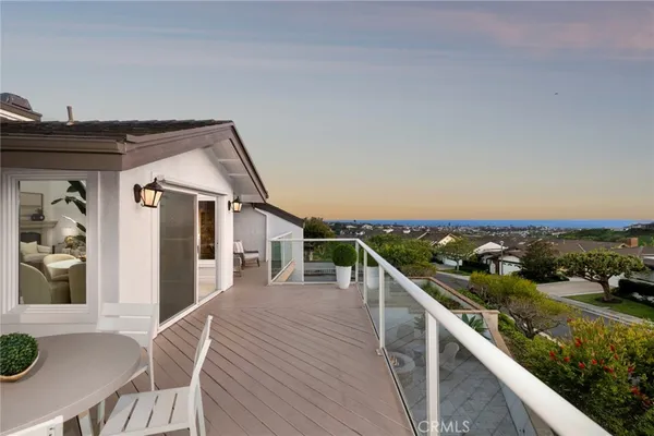 $3,595,000 | 15 Curl Drive, Corona del Mar, CA 92625