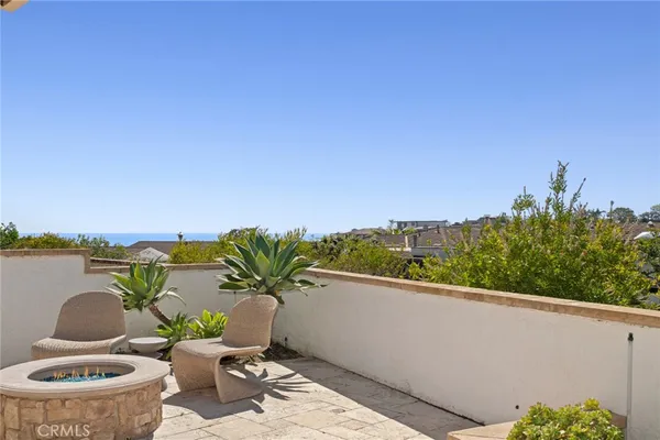 $3,595,000 | 15 Curl Drive, Corona del Mar, CA 92625