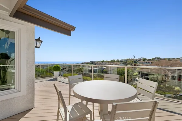 $3,595,000 | 15 Curl Drive, Corona del Mar, CA 92625